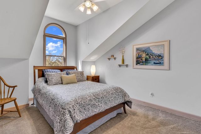 5830 Houchard Road, Dublin, OH 43016