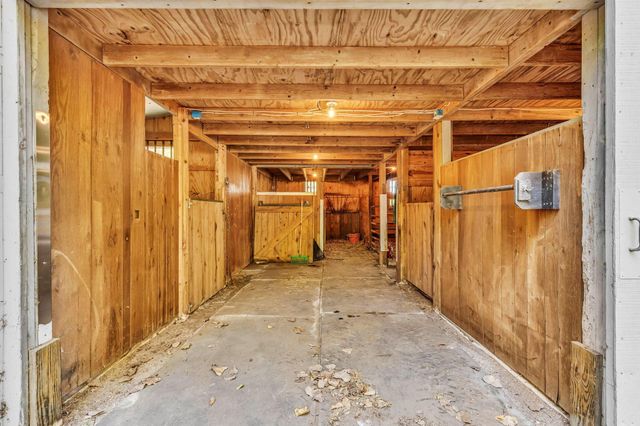 5830 Houchard Road, Dublin, OH 43016