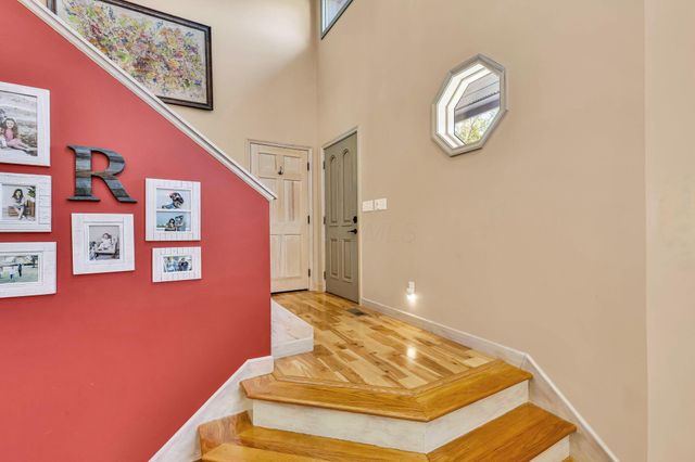 5830 Houchard Road, Dublin, OH 43016