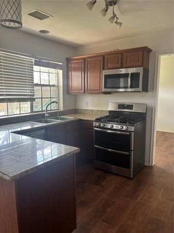5304 Spring Branch Drive, Pearland, TX 77584