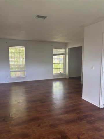 5304 Spring Branch Drive, Pearland, TX 77584
