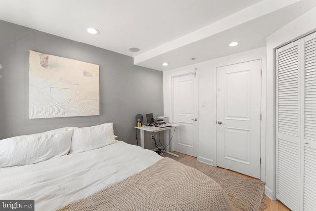 1304 S HOWARD ST, Philadelphia, PA 19147