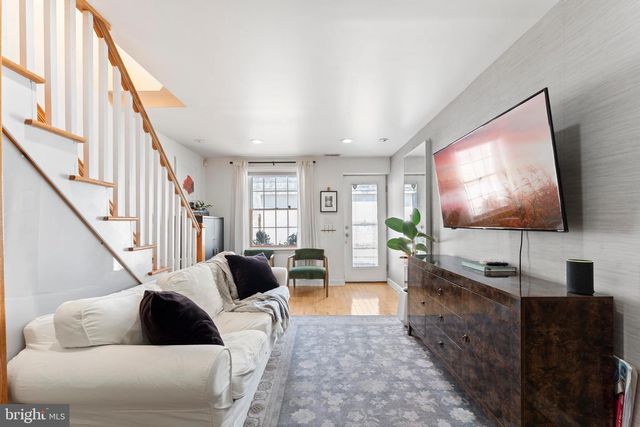 1304 S HOWARD ST, Philadelphia, PA 19147
