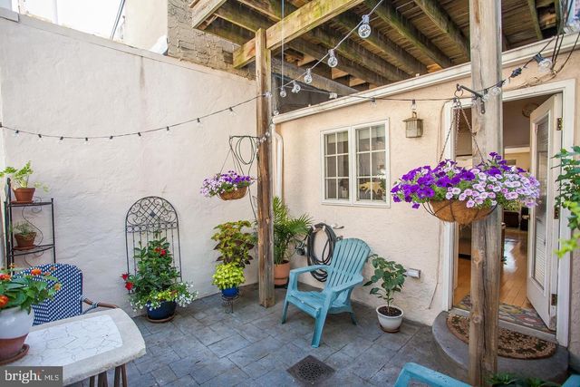 1304 S HOWARD ST, Philadelphia, PA 19147