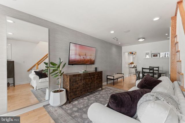 1304 S HOWARD ST, Philadelphia, PA 19147