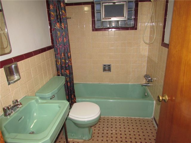 218 BRINTON STREET, Monroeville, PA 15146