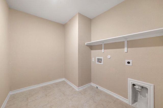 403 STINCHCOMB RD, Hutto, TX 78634