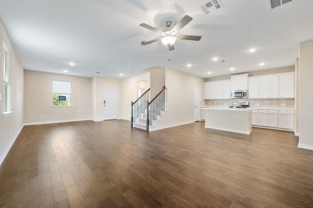 403 STINCHCOMB RD, Hutto, TX 78634