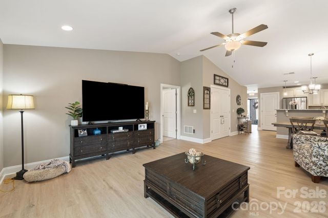 105 Oak Ridge Drive, Archdale, NC 27263