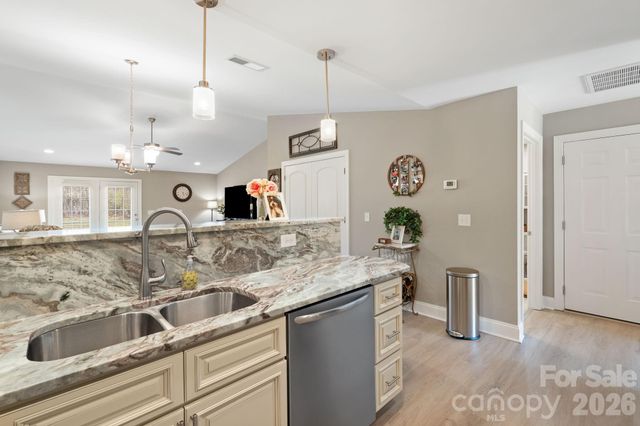 105 Oak Ridge Drive, Archdale, NC 27263