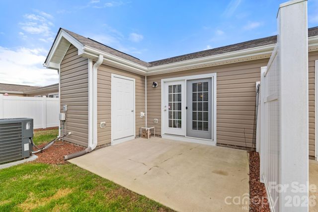 105 Oak Ridge Drive, Archdale, NC 27263