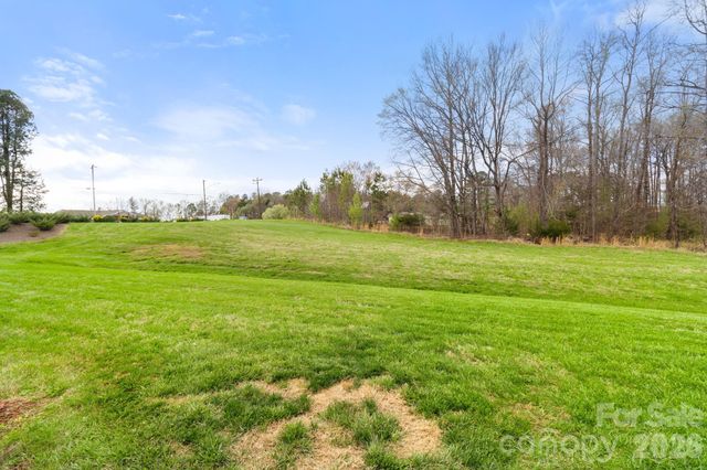 105 Oak Ridge Drive, Archdale, NC 27263