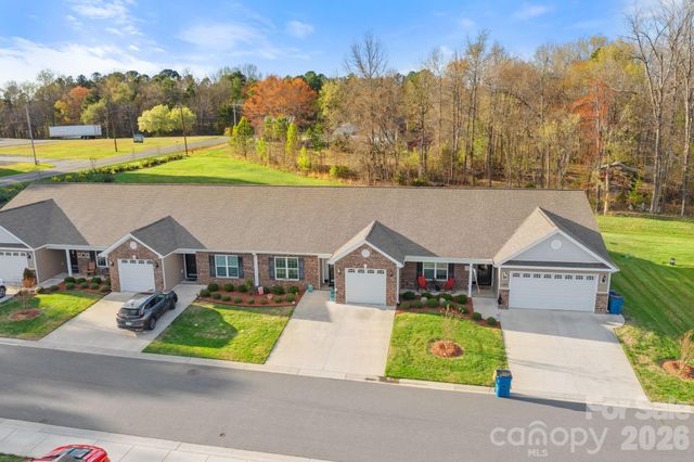 105 Oak Ridge Drive, Archdale, NC 27263