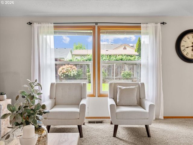 1961 CUCKOO Ct Nw, Salem, OR 97304