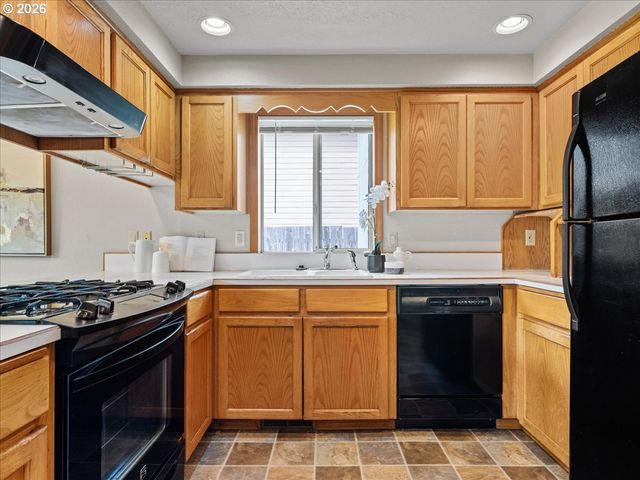 1961 CUCKOO Ct Nw, Salem, OR 97304