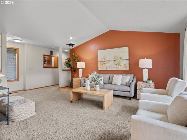 1961 CUCKOO Ct Nw, Salem, OR 97304