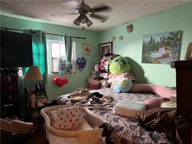 14428 Rex Street, Sylmar, CA 91342