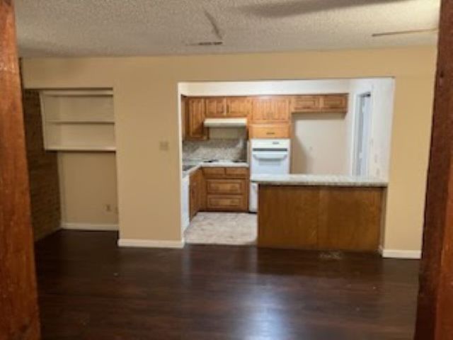 121 Wildwood Drive, Duncanville, TX 75137