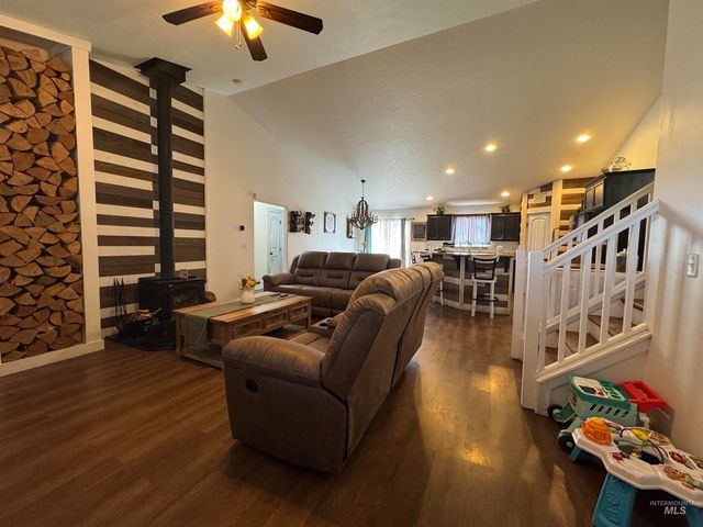 817 Owl Court, Jerome, ID 83338