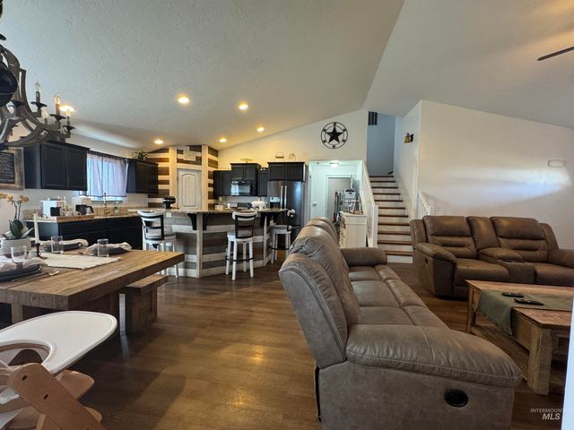 817 Owl Court, Jerome, ID 83338