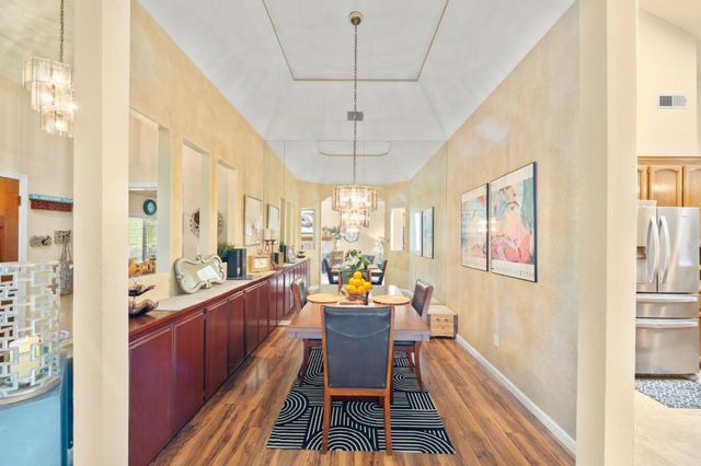 5435 Bridge Creek Ln, Carmichael, CA 95608