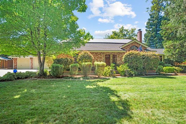 5435 Bridge Creek Ln, Carmichael, CA 95608
