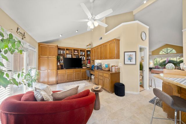 5435 Bridge Creek Ln, Carmichael, CA 95608