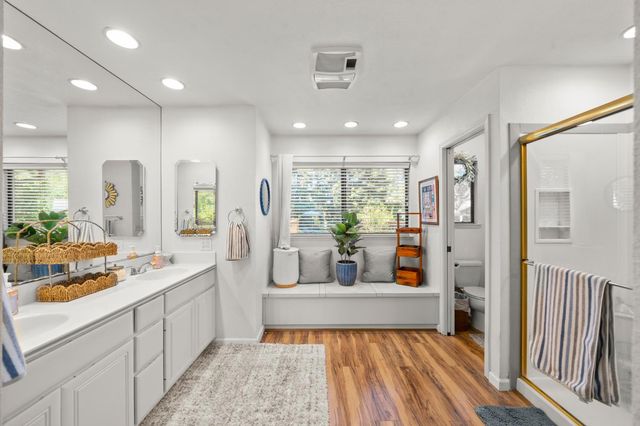 5435 Bridge Creek Ln, Carmichael, CA 95608
