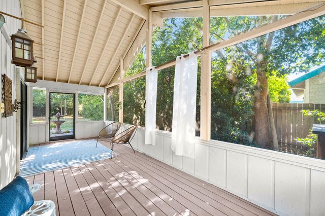 5435 Bridge Creek Ln, Carmichael, CA 95608