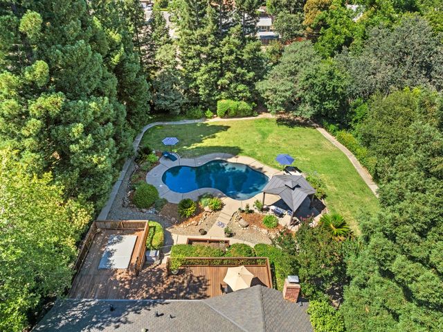 5435 Bridge Creek Ln, Carmichael, CA 95608