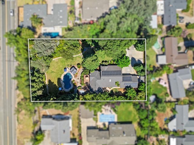 5435 Bridge Creek Ln, Carmichael, CA 95608
