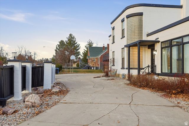 716 S 600 E, River Heights, UT 84321