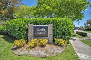 10457 NW 8th St 105, Pembroke Pines, FL 33026