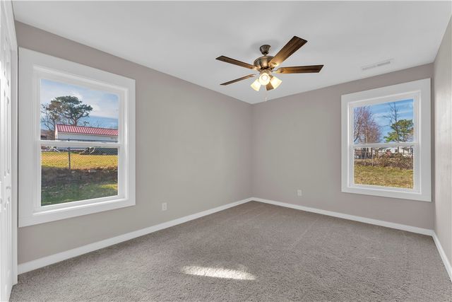 402 Phillips Avenue, Huntsville, AR 72740