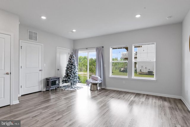 1 TURIN WAY, Mount Laurel, NJ 08054