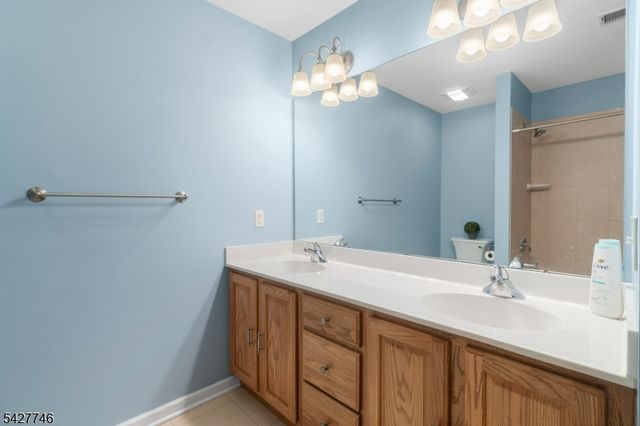 1 Wimbledon Dr U2 2, Vernon Twp., NJ 07462