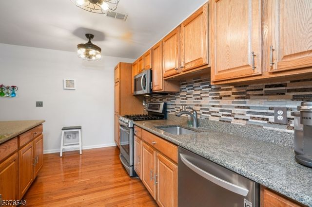 1 Wimbledon Dr U2 2, Vernon Twp., NJ 07462