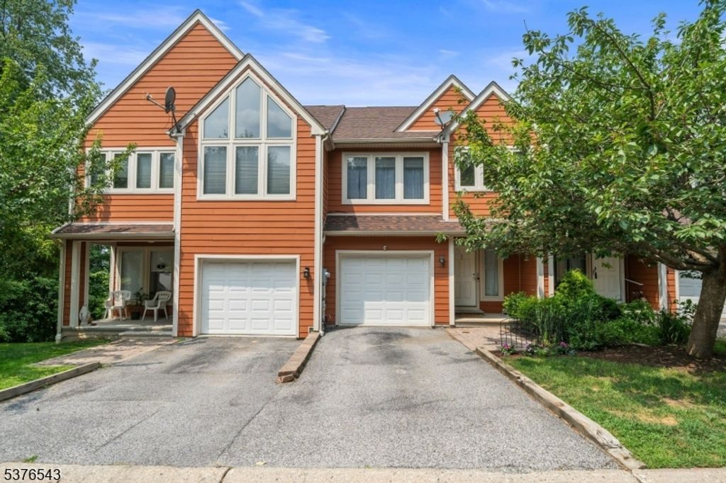 1 Wimbledon Dr U2 2, Vernon Twp., NJ 07462