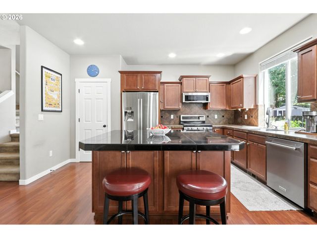 3410 Se RADCLIFF Ct, Hillsboro, OR 97123