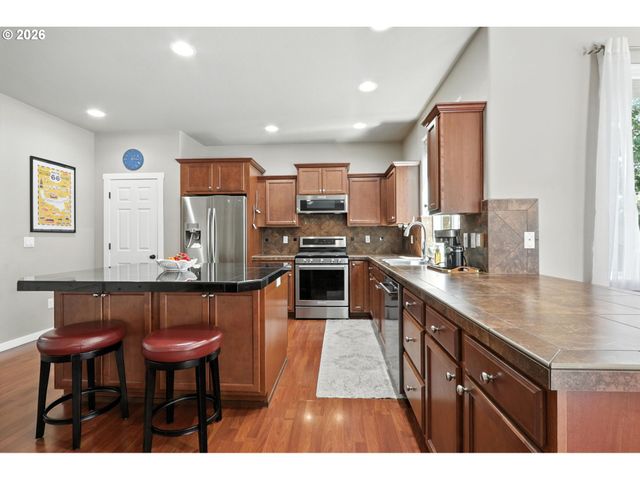 3410 Se RADCLIFF Ct, Hillsboro, OR 97123