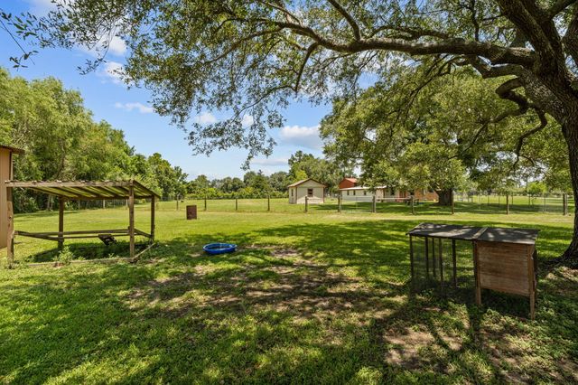 4630 Hudson Road, Santa Fe, TX 77517