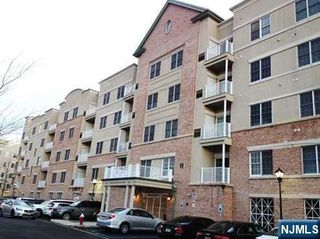 2106 Windsor Park Court, Englewood, NJ 07631