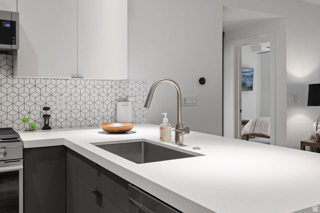 969 E 700 S, Salt Lake City, UT 84102