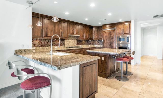 7181 E Camelback Road 707, Scottsdale, AZ 85251