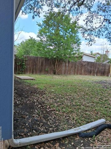 8424 FOREST RIDGE, San Antonio, TX 78239