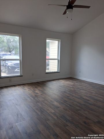 8424 FOREST RIDGE, San Antonio, TX 78239