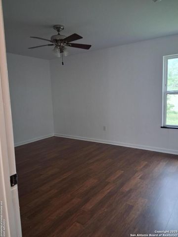 8424 FOREST RIDGE, San Antonio, TX 78239