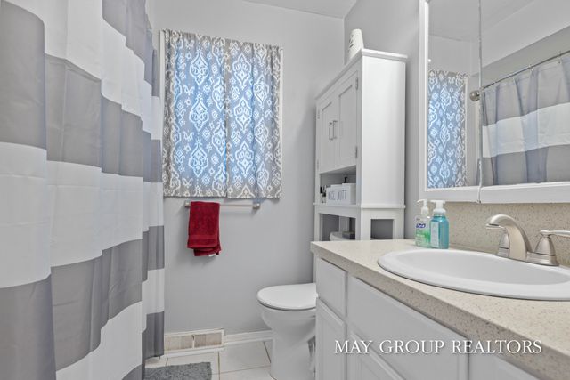 4014 Cambridge Drive, Georgetown Twp, MI 49426