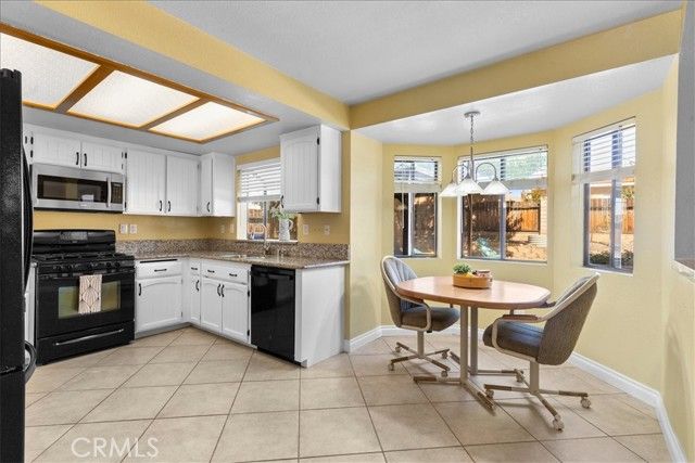 17800 Rancho Bonita Road, Victorville, CA 92395