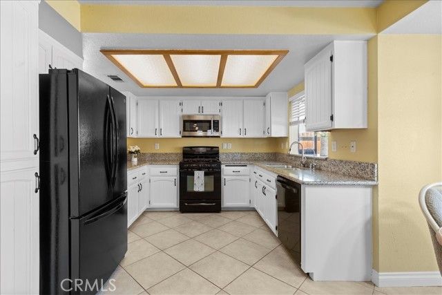 17800 Rancho Bonita Road, Victorville, CA 92395